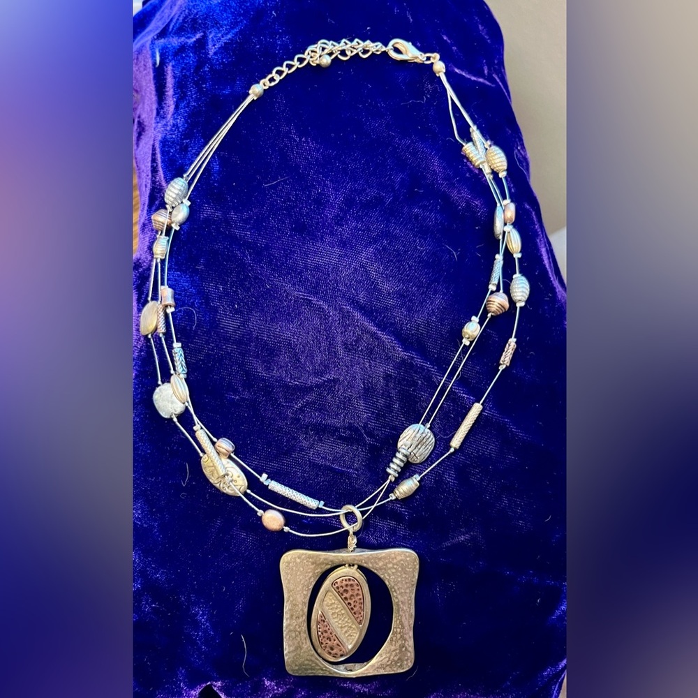 Elegant 90s Artisan Brass and hammered copper Necklace lobster closure‎